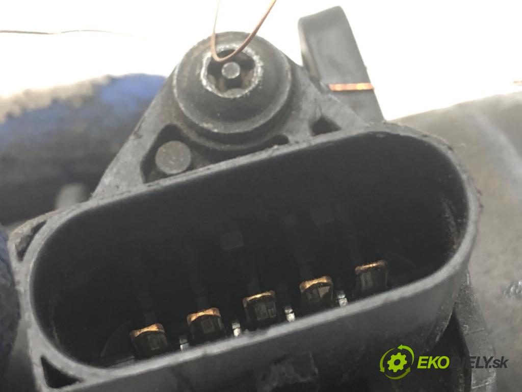 VW PASSAT B6 sedan 2005 103 kW 2.0 TDI 1968 Váha vzduchu 0281002461 074906461B (Váha vzduchu)