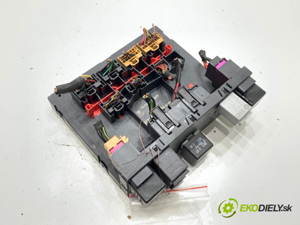 VW PASSAT B6 sedan 2005 103 kW 2.0 TDI 1968 Modul BORDNETZ 3C0937049E (Riadiaca jednotka ostatné)