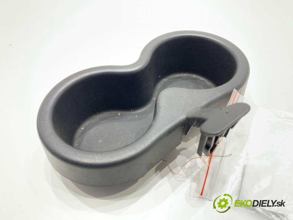 RENAULT SCÉNIC II nadwozie wielkoprzestrzenne (MPV) 2004 88 kW 1.9 dCi (JM0G, JM12, JM1G, JM2C) 1870 Držiak na nápoje  (Držiak (úchyt) na nápoje)