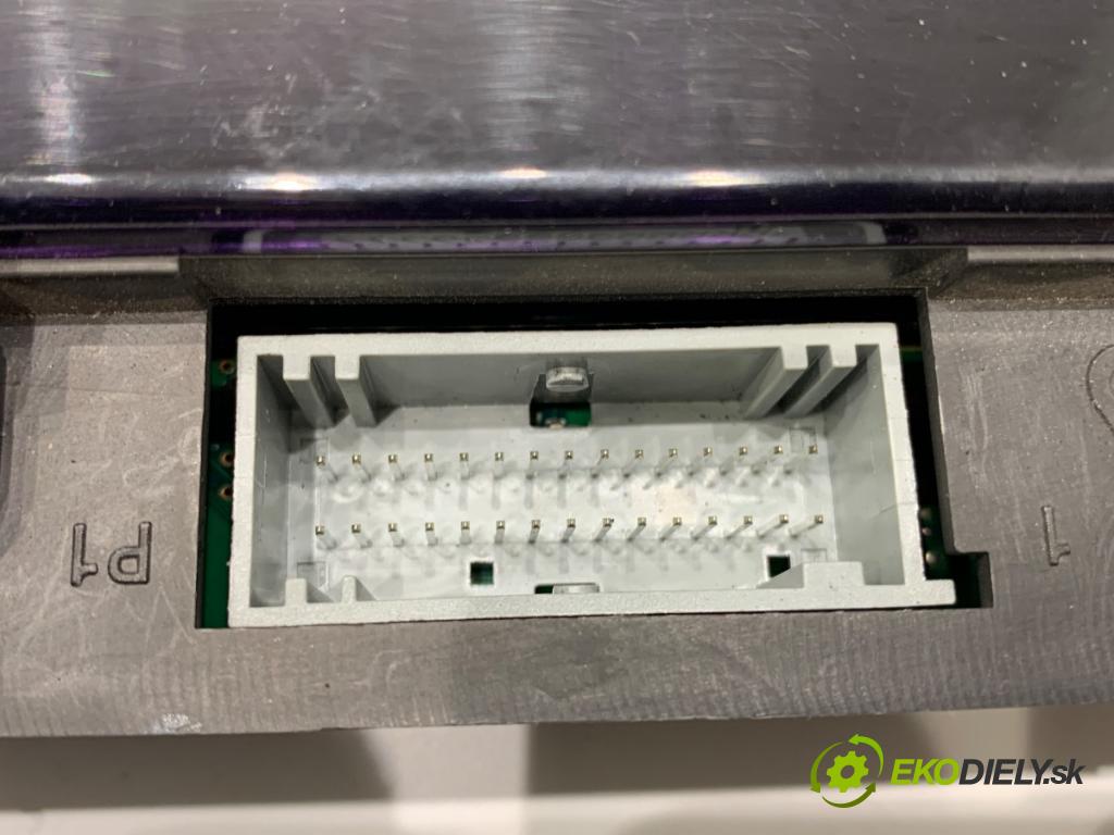 RENAULT SCÉNIC II nadwozie wielkoprzestrzenne (MPV) 2004 88 kW 1.9 dCi (JM0G, JM12, JM1G, JM2C) 1870 Prístrojovka P8200787774A (Prístrojová doska)