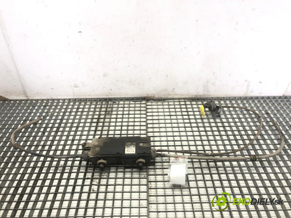 RENAULT SCÉNIC II nadwozie wielkoprzestrzenne (MPV) 2004 88 kW 1.9 dCi (JM0G, JM12, JM1G, JM2C) 1870 BRZDA: ručný elektrický 8200702095 (Ručná brzda)