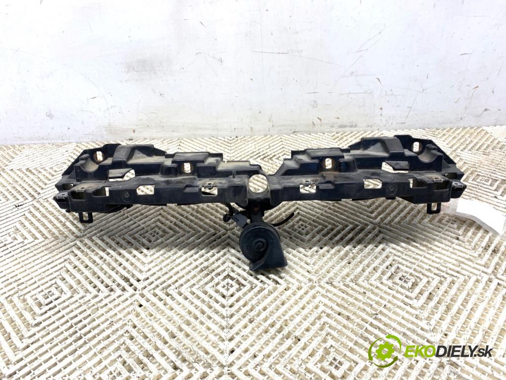 FIAT GRANDE PUNTO liftback 2006 70 kW 1.4 16V (199BXG1B, 199AXG1B) 1368 výztuha horní  (Výztuha)