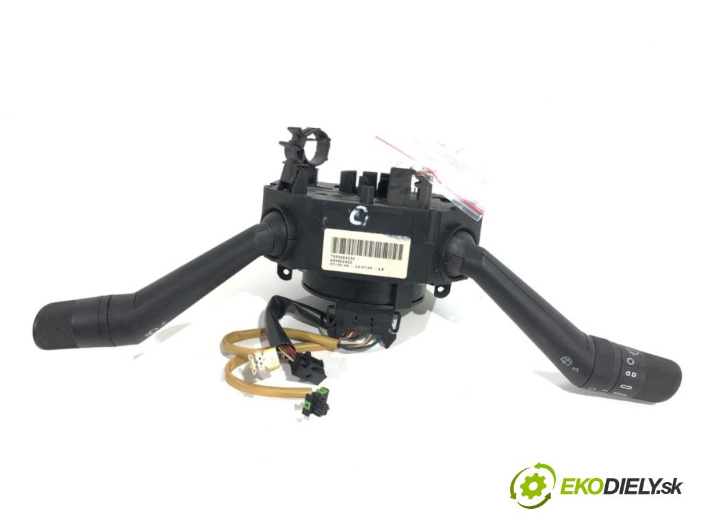 FIAT GRANDE PUNTO liftback 2006 70 kW 1.4 16V (199BXG1B, 199AXG1B) 1368 Prepínač kombinovaný 7354104230 (Prepínacie páčky pod volantom)