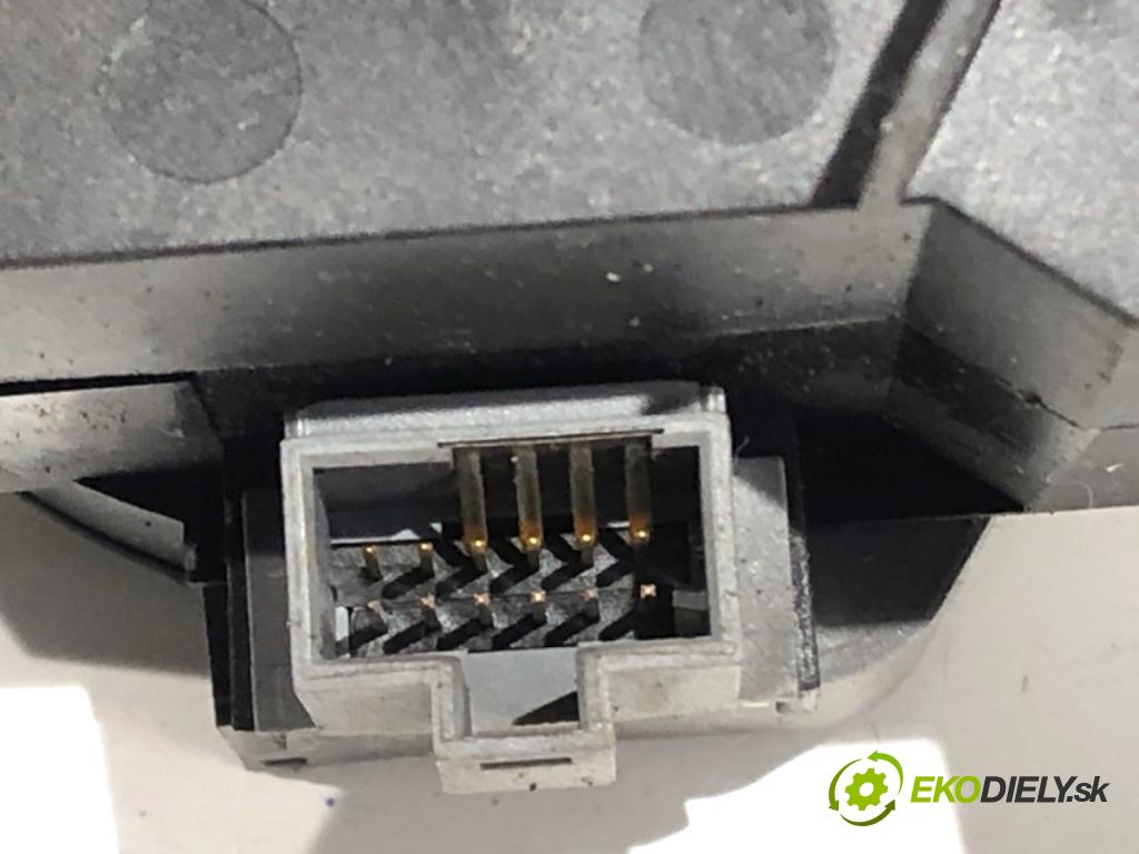 FIAT GRANDE PUNTO liftback 2006 70 kW 1.4 16V (199BXG1B, 199AXG1B) 1368 Prepínač kombinovaný 7354104230 (Prepínacie páčky pod volantom)