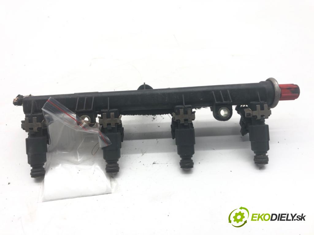 FIAT GRANDE PUNTO liftback 2006 70 kW 1.4 16V (199BXG1B, 199AXG1B) 1368 Lišta vstrekovacia 0280151218 (Vstrekovacia lišta)