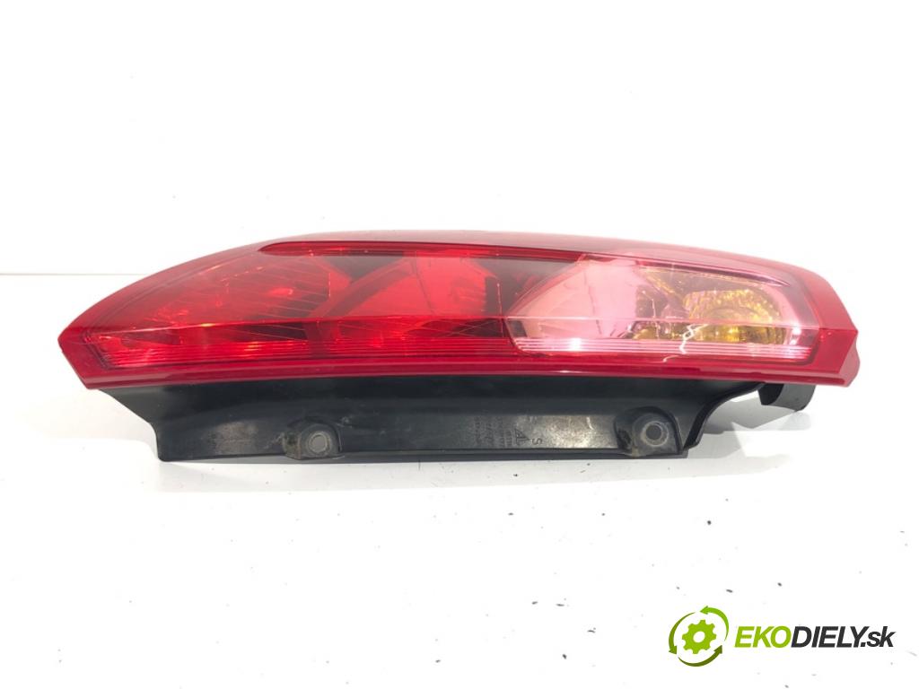 FIAT GRANDE PUNTO liftback 2006 70 kW 1.4 16V (199BXG1B, 199AXG1B) 1368 světlo levý zadní část