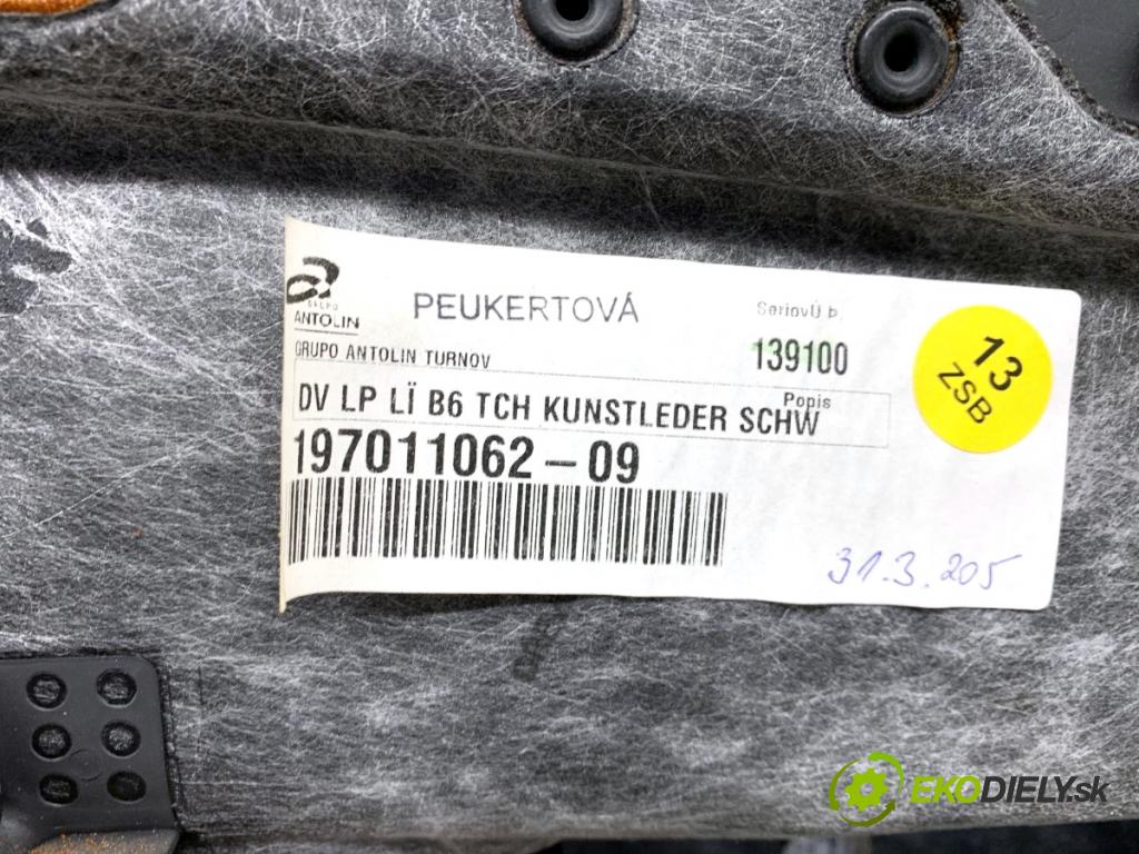 VW PASSAT B6 sedan 2005 103 kW 2.0 TDI 1968 ča dveře levý přední část