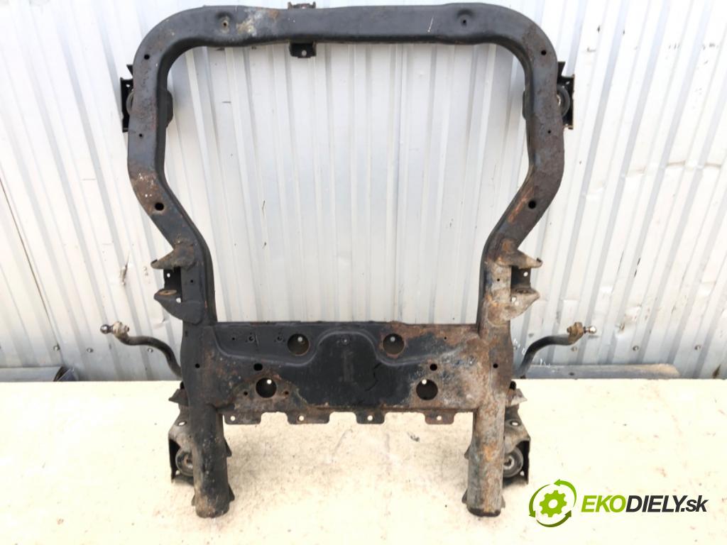 VW TRANSPORTER T5 Autobus 2005 63 kW 1.9 TDI 1896 výztuha pod motor 7H0499029 (Přední výztuha)