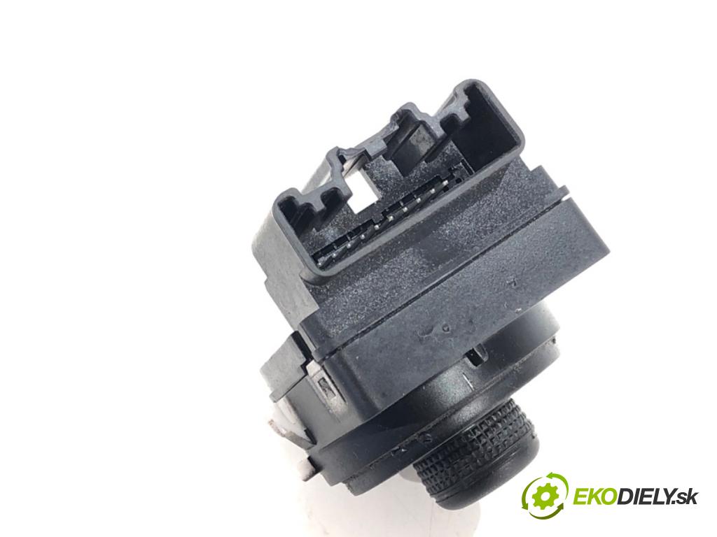 OPEL ZAFIRA C nadwozie wielkoprzestrzenne (MPV) 2015 100 kW 1.6 CDTI (75) 1598 Prepínač nastavenia spätných zrkadiel 13271827 (Prepínacie páčky pod volantom)