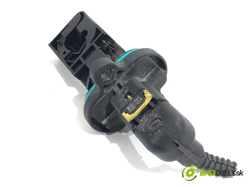 OPEL ZAFIRA C nadwozie wielkoprzestrzenne (MPV) 2015 100 kW 1.6 CDTI (75) 1598 Váha vzduchu 13301682 (Váha vzduchu)