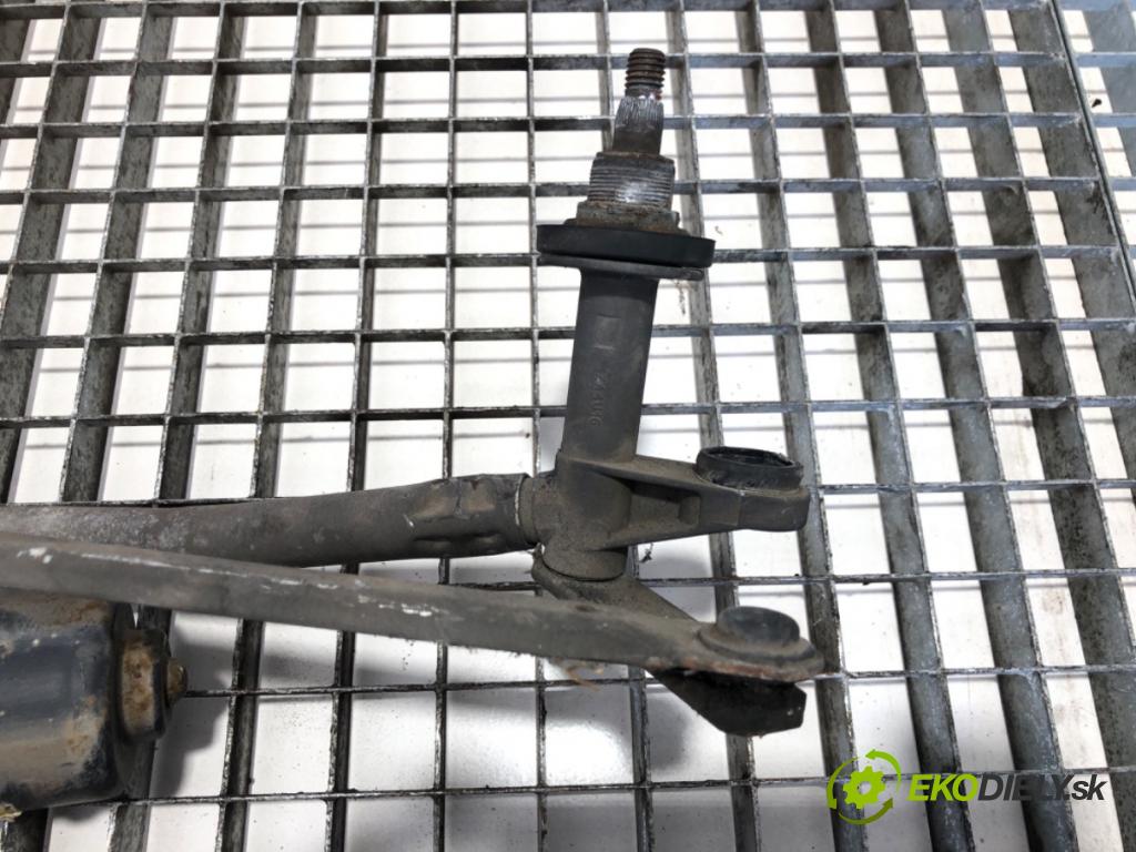 MERCEDES-BENZ W638 Autobus 2001 75 kW 110 CDI 2.2 (638.194) 2148 Mechanizmus stieračov predný  (Motorček stieračov predný)