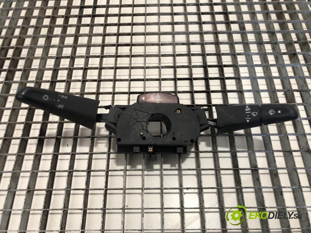 MERCEDES-BENZ W638 Autobus 2001 75 kW 110 CDI 2.2 (638.194) 2148 Prepínač kombinovaný  (Prepínacie páčky pod volantom)