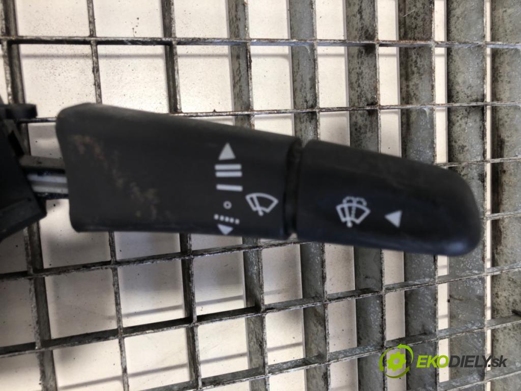 MERCEDES-BENZ W638 Autobus 2001 75 kW 110 CDI 2.2 (638.194) 2148 Prepínač kombinovaný  (Prepínacie páčky pod volantom)