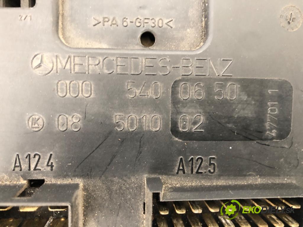 MERCEDES-BENZ W638 Autobus 2001 75 kW 110 CDI 2.2 (638.194) 2148 skříňka poistková 0005400650 (Pojistková skříňka)