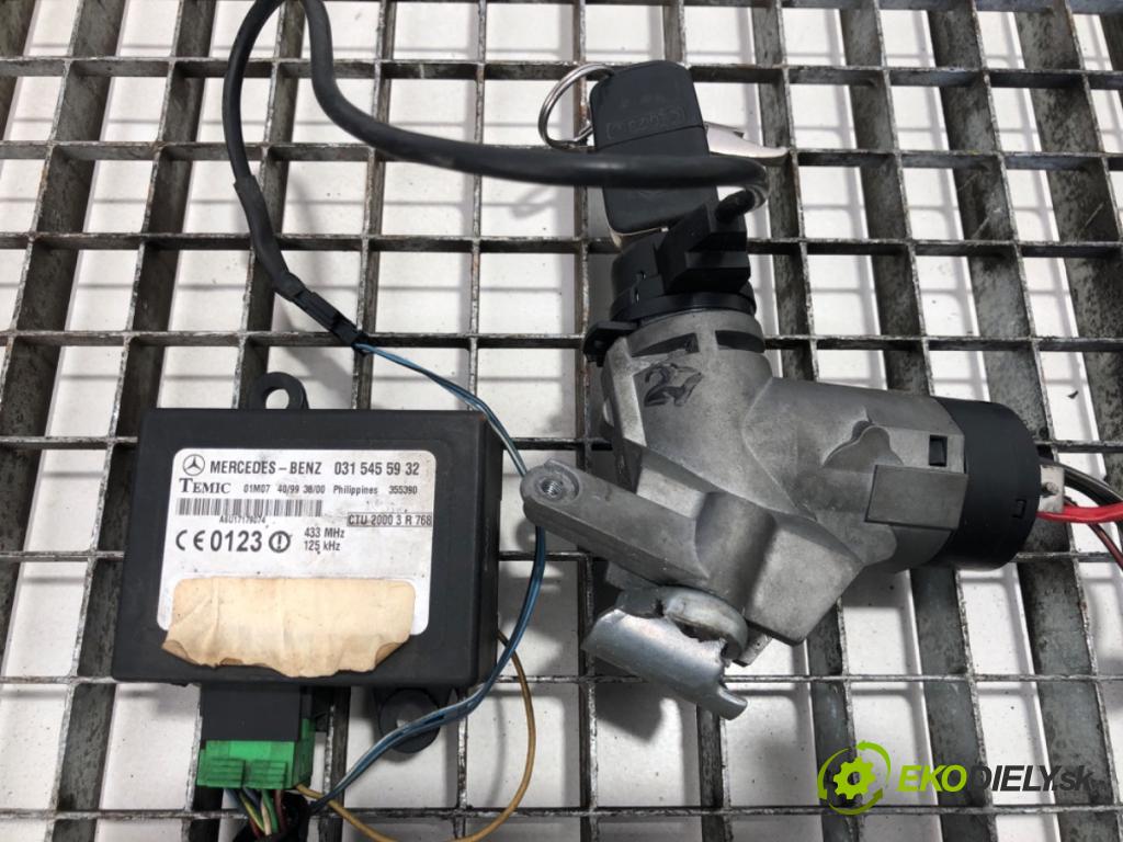 MERCEDES-BENZ W638 Autobus 2001 75 kW 110 CDI 2.2 (638.194) 2148 spinačka A9014600104 (Spínacia skrinka)