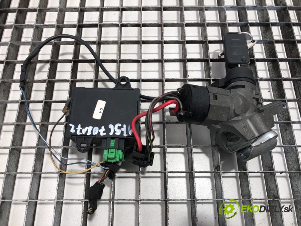 MERCEDES-BENZ W638 Autobus 2001 75 kW 110 CDI 2.2 (638.194) 2148 spinačka A9014600104 (Spínacia skrinka)