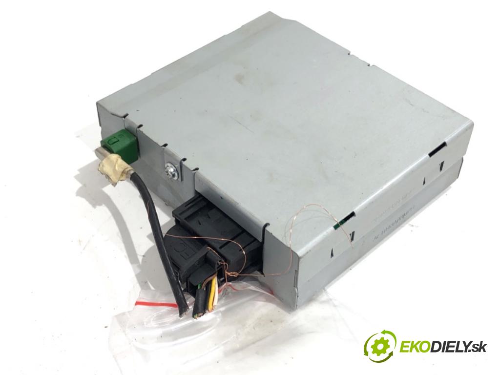 OPEL ZAFIRA C nadwozie wielkoprzestrzenne (MPV) 2015 100 kW 1.6 CDTI (75) 1598 Zosilňovač radia 13483128 (Zosilňovač)