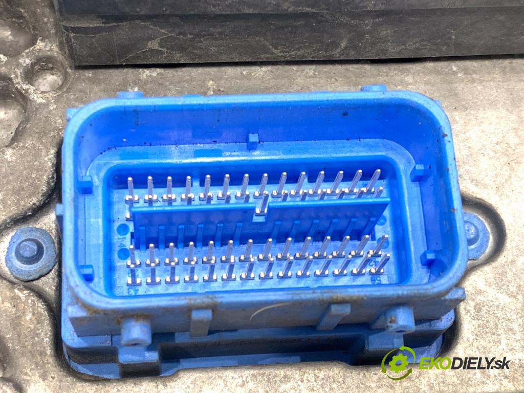 OPEL ZAFIRA C nadwozie wielkoprzestrzenne (MPV) 2015 100 kW 1.6 CDTI (75) 1598 riadiaca jednotka Motor 55487644 (Riadiaca jednotka)