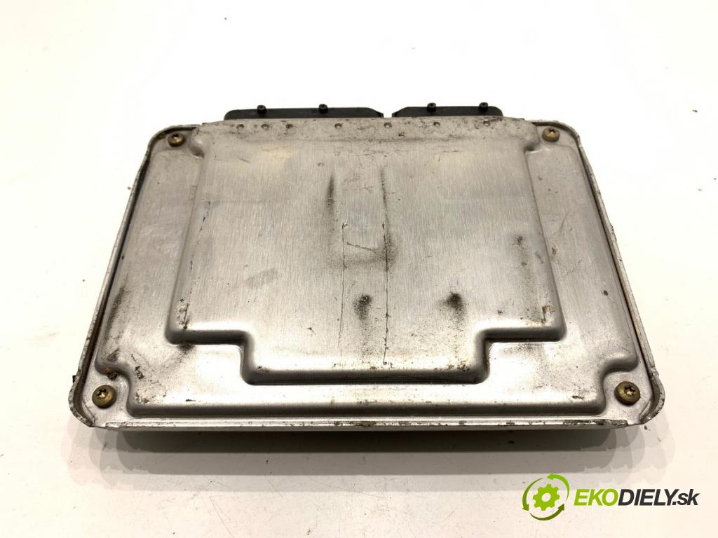 VW GOLF IV Kombi 2001 81 kW 1.9 TDI 1896 riadiaca jednotka Motor 038906012FB (Riadiaca jednotka)