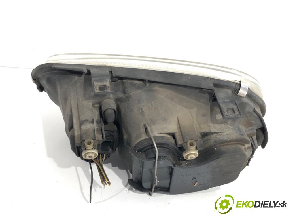 VW GOLF IV Kombi 2001 81 kW 1.9 TDI 1896 světlomet pravý přední část