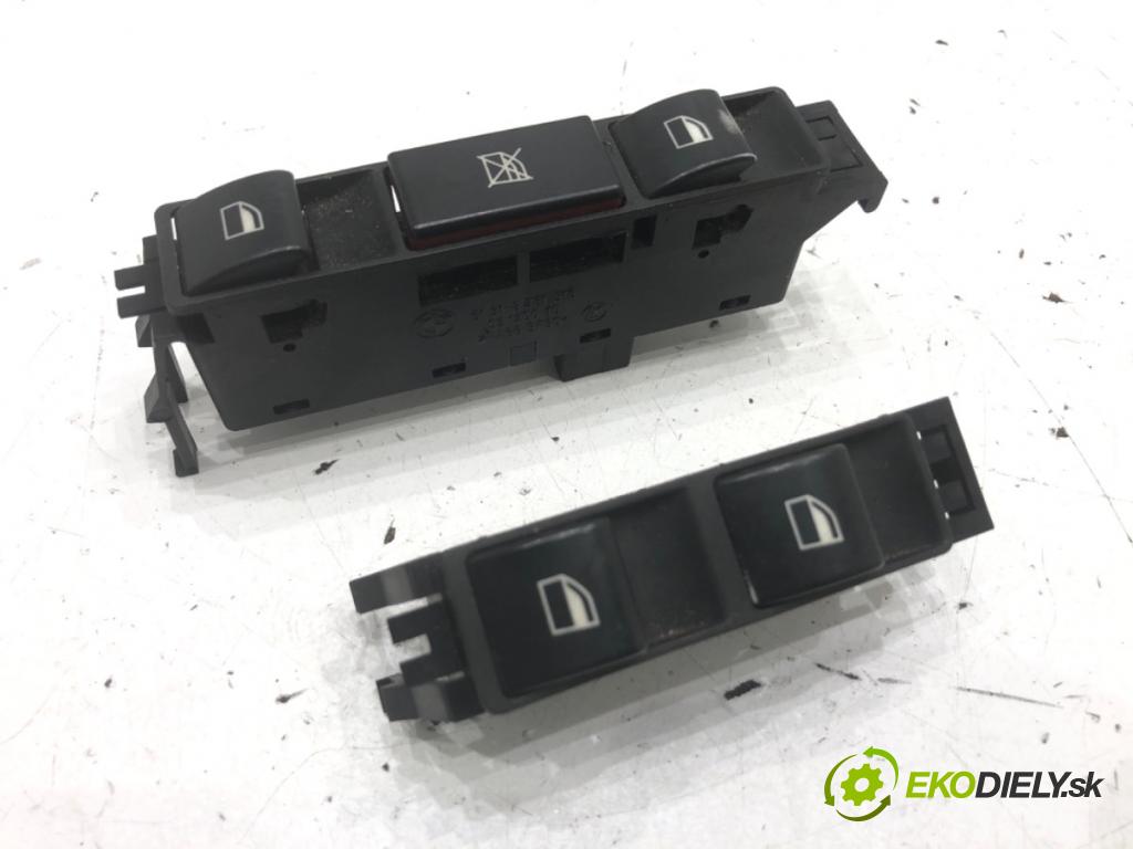 BMW E46 sedan 1998 100 kW 320 d 1951 Prepínač okien 8381518 (Prepínacie páčky pod volantom)
