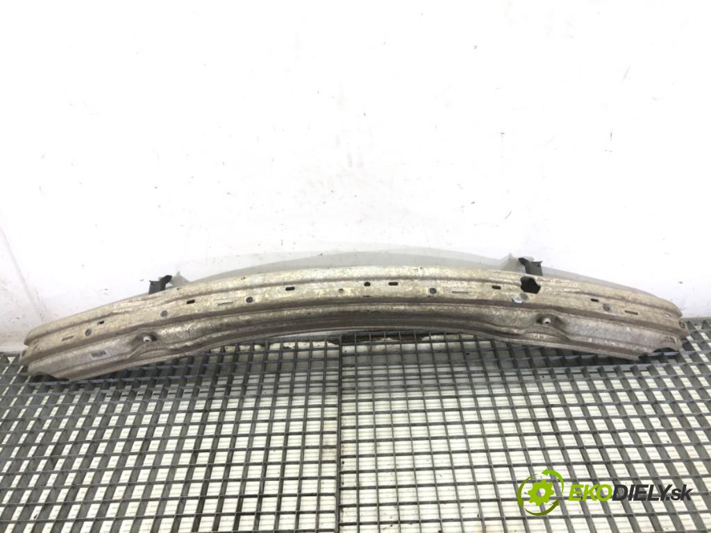 BMW E46 sedan 1998 100 kW 320 d 1951 výztuha nárazníka přední část  (Přední výztuha)
