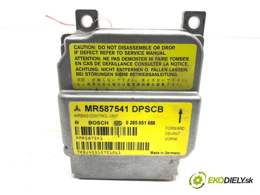 MITSUBISHI COLT VI liftback 2005 55 kW 1.1 1124 senzor airbag MR587541 0285001688 (Snímač)