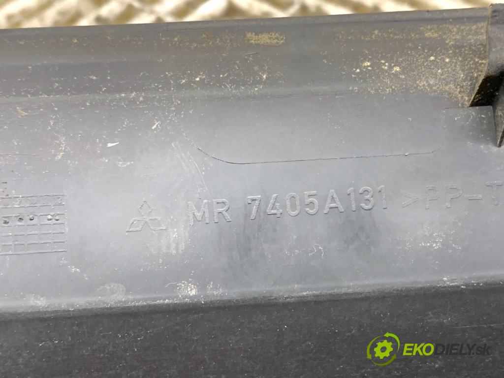 MITSUBISHI COLT VI liftback 2005 55 kW 1.1 1124 Torpédo, plast pod čelné okno MR7405A131 (Torpédo (plast pod čelným sklom))