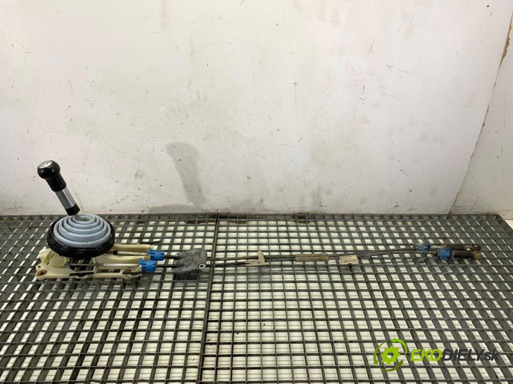 MITSUBISHI COLT VI liftback 2005 55 kW 1.1 1124 Kulisa MN178047 (Rýchlostná páka (kulisa))