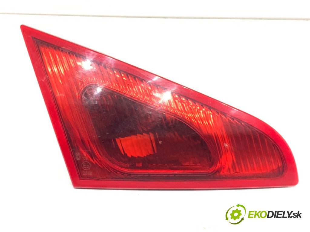 MITSUBISHI COLT VI liftback 2005 55 kW 1.1 1124 světlo zadní část levá strana vnitřní MN105623 (Klika dveří ostatní)