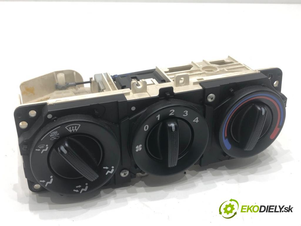 HONDA CIVIC VII liftback 2004 66 kW 1.4 iS (EP1) 1396 Panel ovládania kúrenia 79500-S6D-G022-M1 (Prepínacie páčky pod volantom)