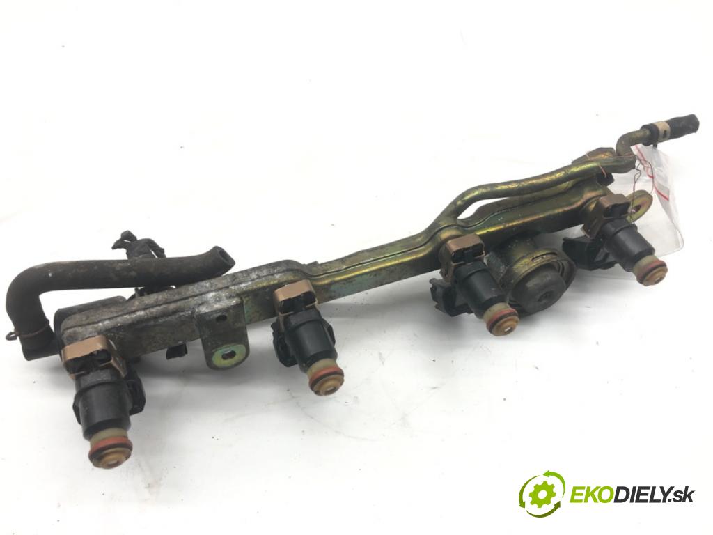 HONDA CIVIC VII liftback 2004 66 kW 1.4 iS (EP1) 1396 Lišta vstrekovacia  (Vstrekovacia lišta)