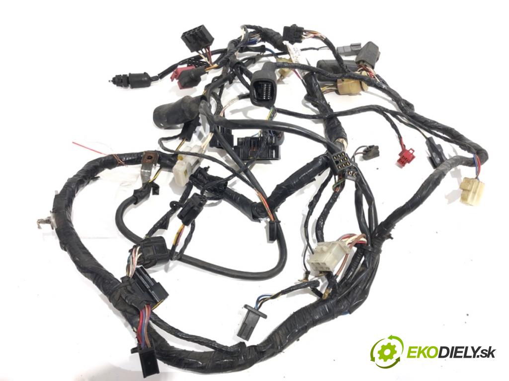 KAWASAKI ZX-6R  2001 86 kW ZX-6R 636 káblovačka INSTALACE: elektrická