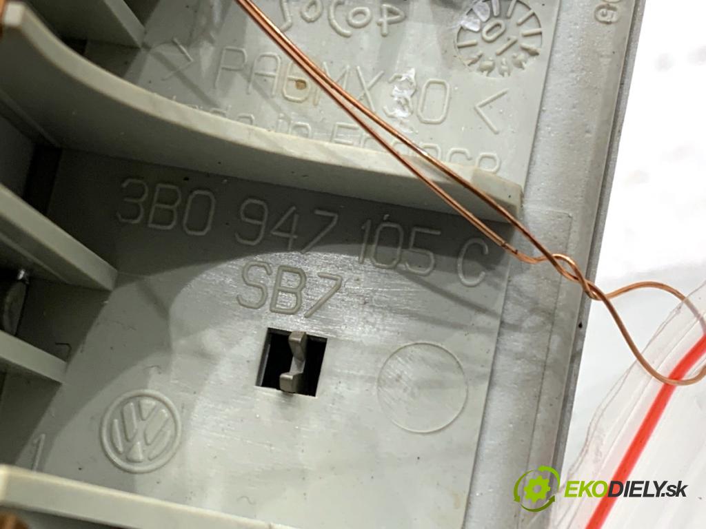 VW BORA I sedan 1999 85 kW 2.0 1984 světlo stropní 3B0947105C