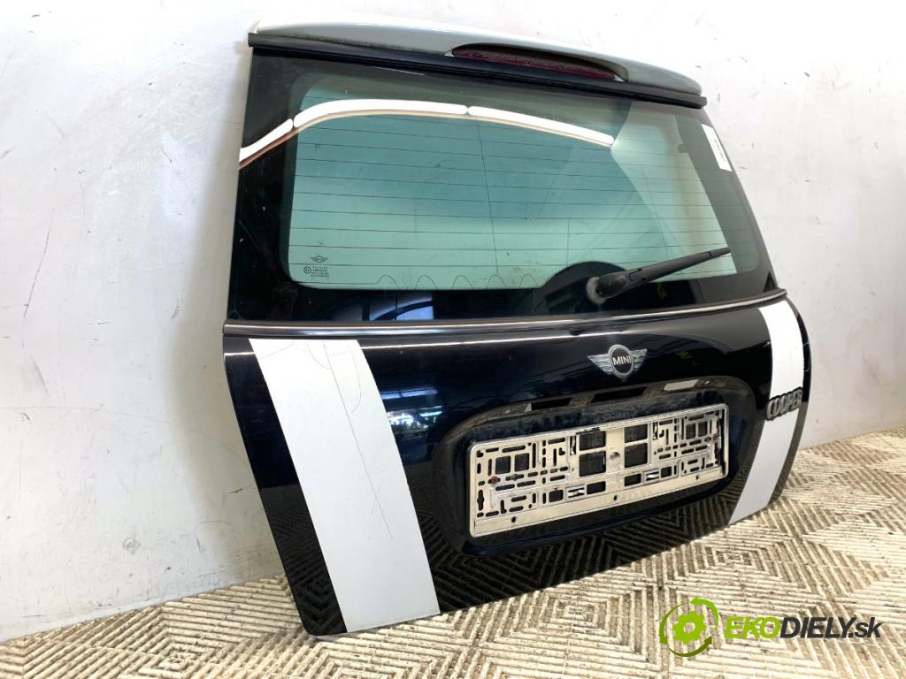 MINI R50 R53 liftback 2002 85 kW Cooper 1598 kapota zadní část