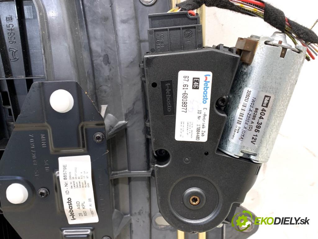 MINI R50 R53 liftback 2002 85 kW Cooper 1598 strešné okno 6918977 (Sklo karosérie)