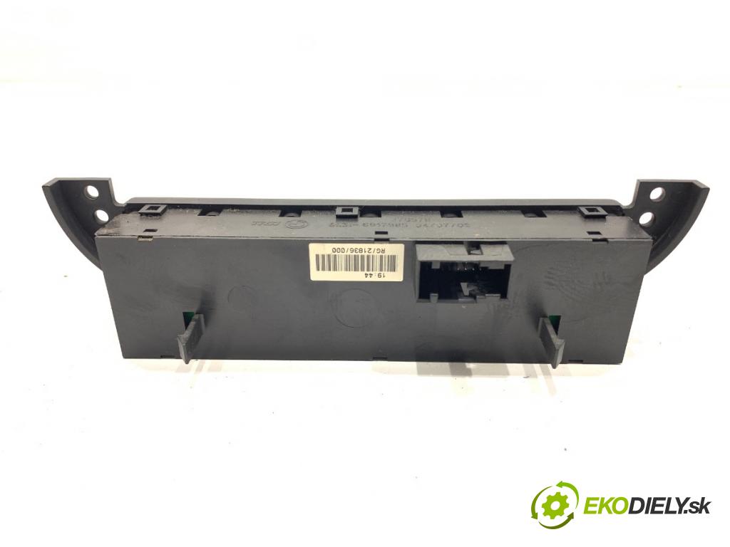 MINI R50 R53 liftback 2002 85 kW Cooper 1598 Prepínač okien 6917985 (Prepínacie páčky pod volantom)