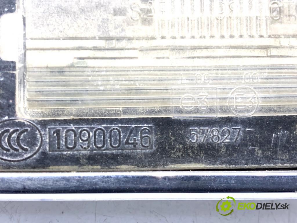 MINI R50 R53 liftback 2002 85 kW Cooper 1598 lišta dveří zadní část