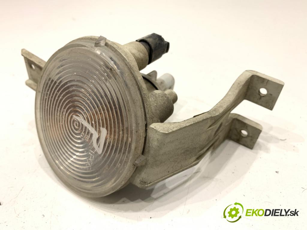 MINI R50 R53 liftback 2002 85 kW Cooper 1598 hmlové svetlo, hmlovka pravý přední část