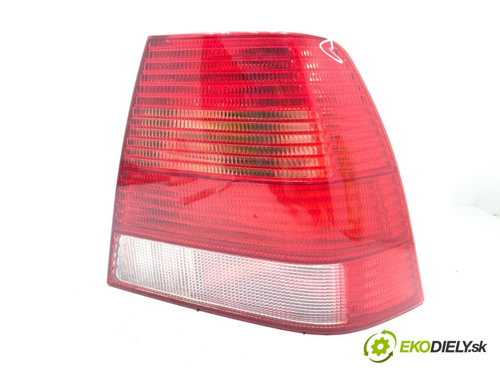 VW BORA I sedan 1999 85 kW 2.0 1984 světlo pravý zadní část 