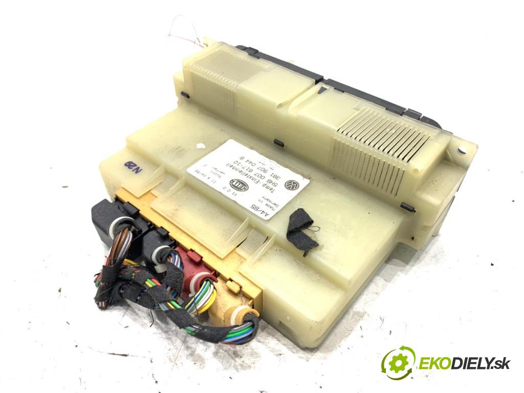 VW BORA I sedan 1999 85 kW 2.0 1984 Panel ovládania kúrenia 3B1907044B (Prepínacie páčky pod volantom)