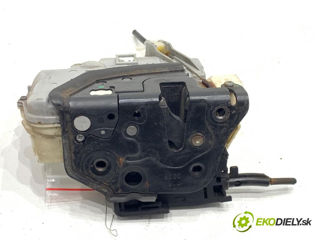 VW PASSAT B6 sedan 2008 103 kW 2.0 TDI 1968 zámok Dvere ľavy predný 3C1837015A