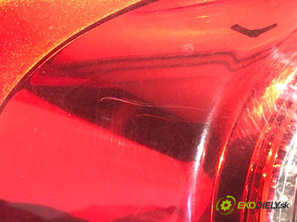 VW PASSAT B6 sedan 2008 103 kW 2.0 TDI 1968 světlo levý zadní část 3C9945095N