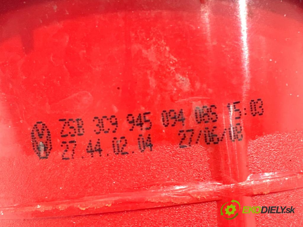 VW PASSAT B6 sedan 2008 103 kW 2.0 TDI 1968 světlo zadní část pravá vnitřní 3C9945094 (Klika dveří ostatní)