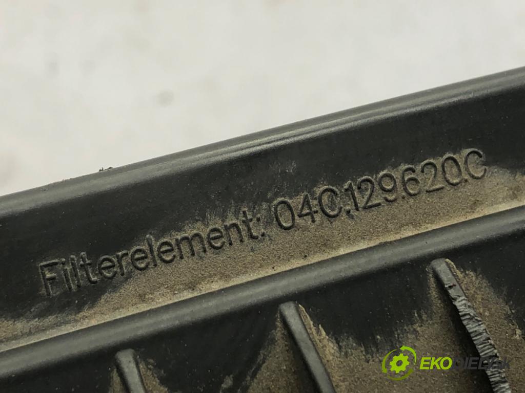 SKODA FABIA III liftback 2017 55 kW 1.0 999 Obal filtra vzduchu 04C129611J (Obal vzduchového filtra)