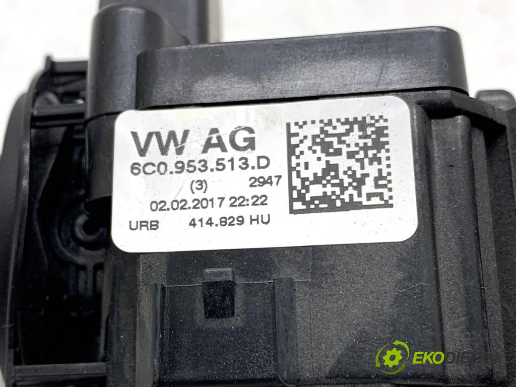 SKODA FABIA III liftback 2017 55 kW 1.0 999 Prepínač kombinovaný 6C0953501H (Prepínacie páčky pod volantom)