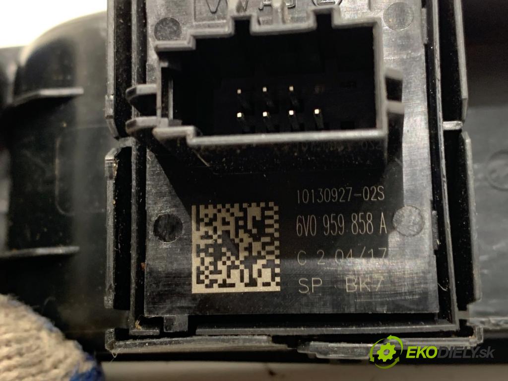 SKODA FABIA III liftback 2017 55 kW 1.0 999 Prepínač okien 6V0959858A (Prepínacie páčky pod volantom)