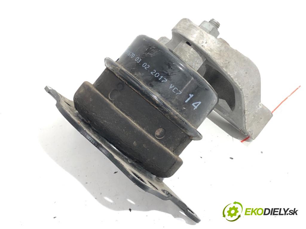 SKODA FABIA III liftback 2017 55 kW 1.0 999 AirBag Motor 6Q0199262BF (Držiak motora)