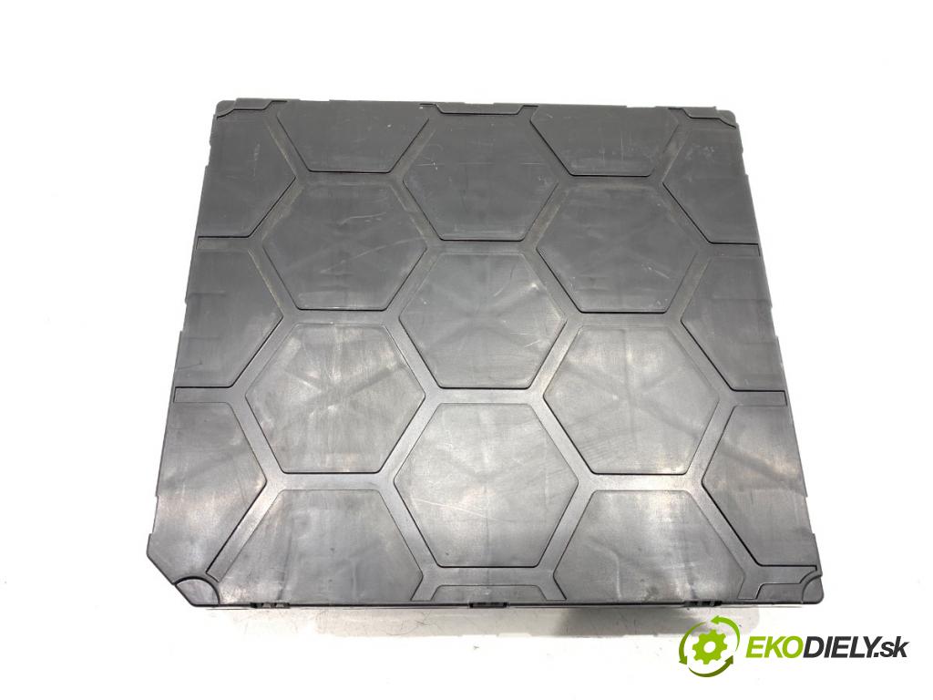 SKODA FABIA III liftback 2017 55 kW 1.0 999 Modul komfortu 6C0937089D (Modul komfortu)