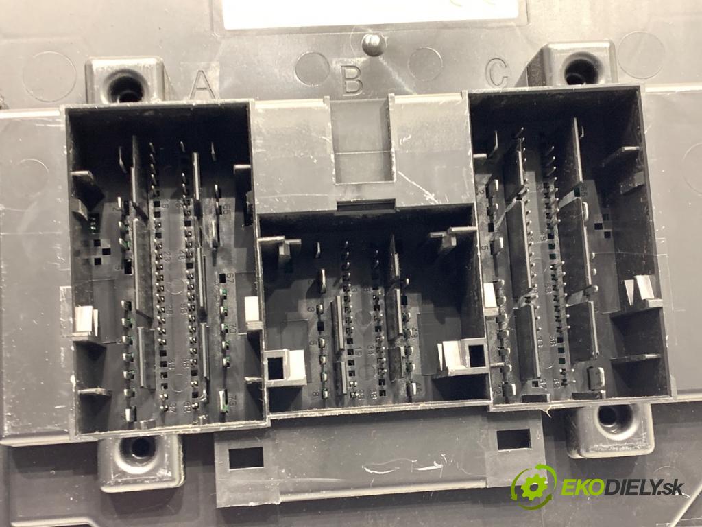 SKODA FABIA III liftback 2017 55 kW 1.0 999 Modul komfortu 6C0937089D (Modul komfortu)